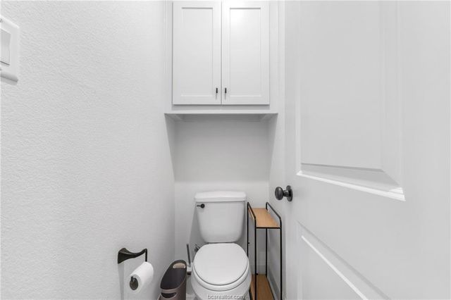 1614 Briscoe Manor Court, College Station, TX 77845