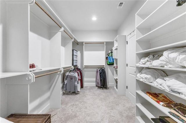 1614 Briscoe Manor Court, College Station, TX 77845