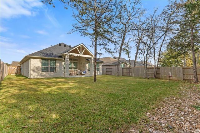 1614 Briscoe Manor Court, College Station, TX 77845