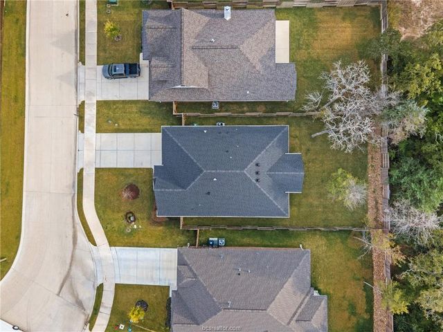 1614 Briscoe Manor Court, College Station, TX 77845