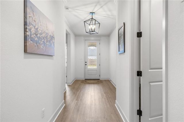 1614 Briscoe Manor Court, College Station, TX 77845