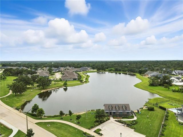 1614 Briscoe Manor Court, College Station, TX 77845