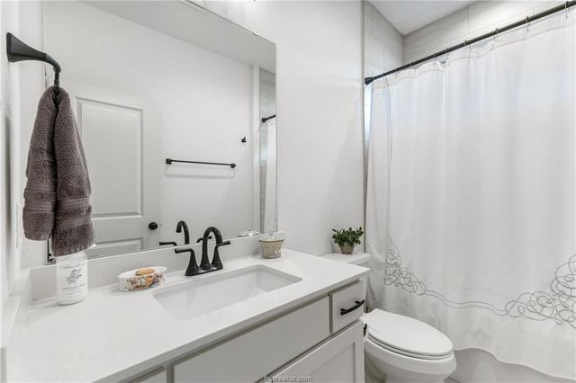 1614 Briscoe Manor Court, College Station, TX 77845