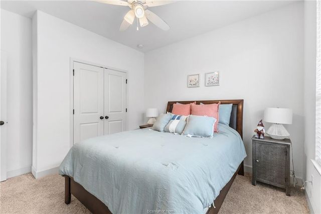 1614 Briscoe Manor Court, College Station, TX 77845