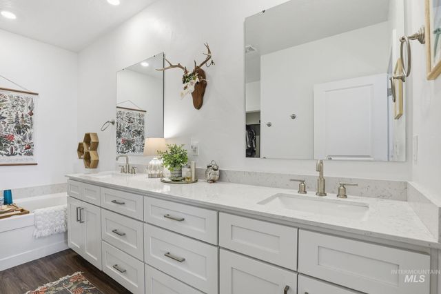 133 Insight Ct, Middleton, ID 83644