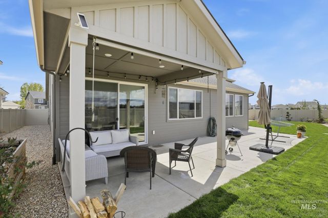 133 Insight Ct, Middleton, ID 83644