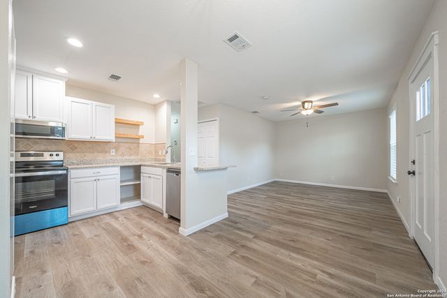 8310 Running Horse, San Antonio, TX 78242