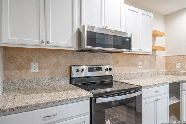 8310 Running Horse, San Antonio, TX 78242