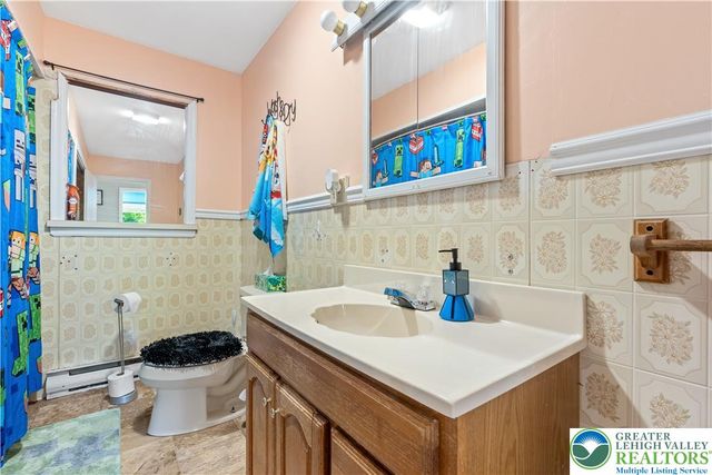 50 Kohls Road, Allen Twp, PA 18067
