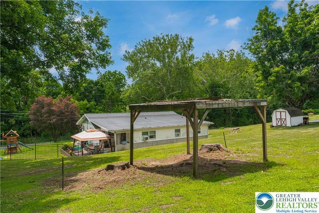50 Kohls Road, Allen Twp, PA 18067