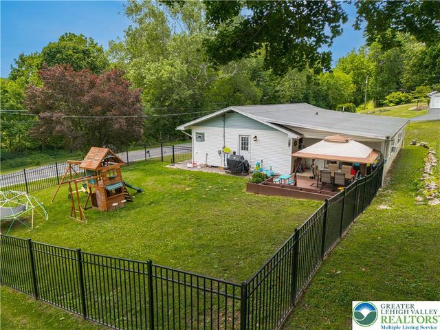 50 Kohls Road, Allen Twp, PA 18067