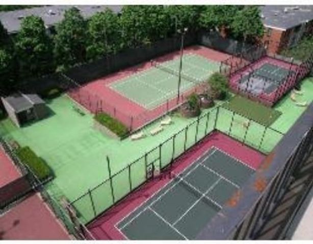 44 Washington St 616, Brookline, MA 02445