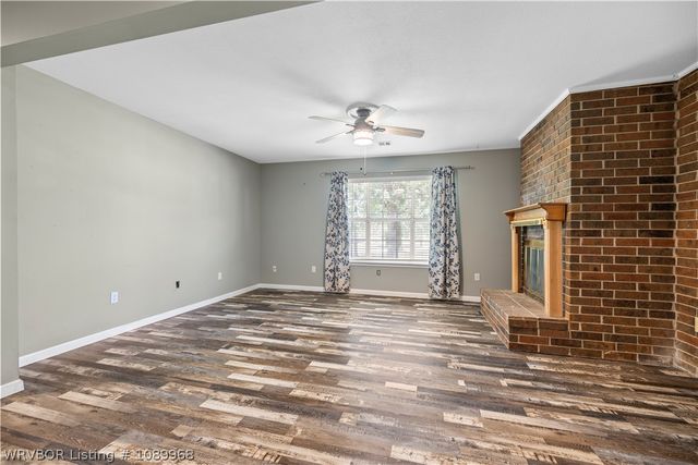 1542 Been Ridge Way, Greenwood, AR 72936
