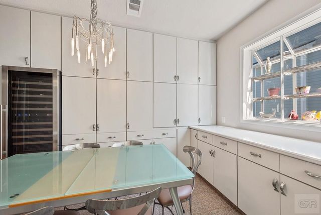 1334 Outrigger Street, Tiki Island, TX 77554