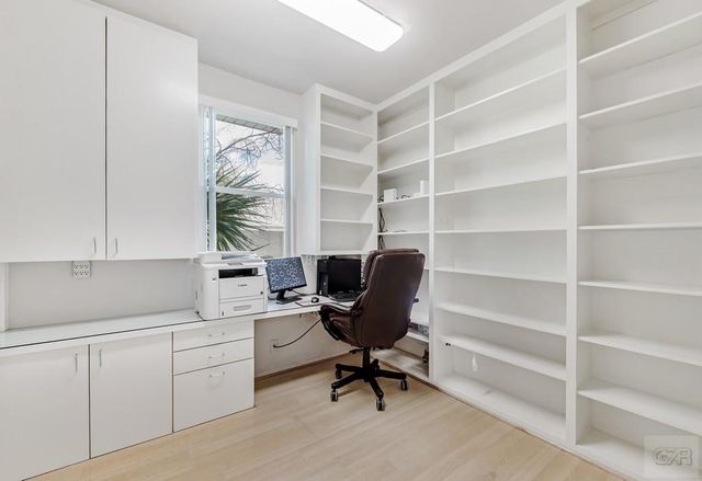 1334 Outrigger Street, Tiki Island, TX 77554