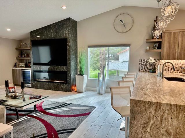 348 Vista Royale Drive, Palm Desert, CA 92211