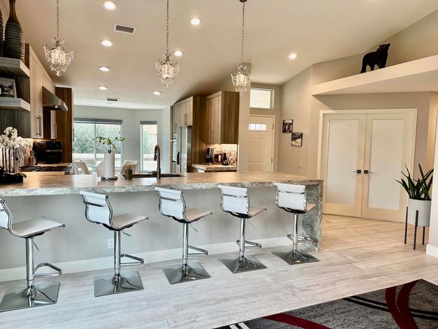 348 Vista Royale Drive, Palm Desert, CA 92211