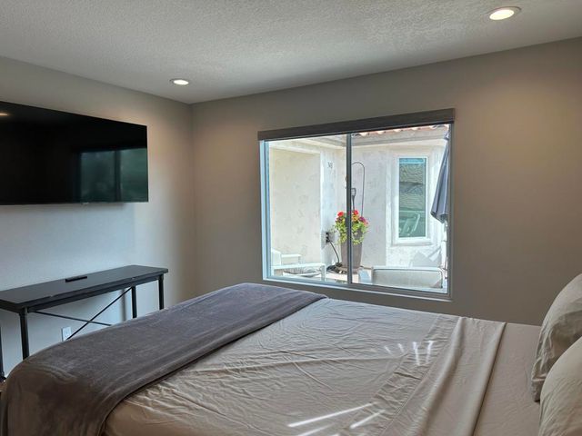 348 Vista Royale Drive, Palm Desert, CA 92211