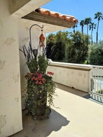348 Vista Royale Drive, Palm Desert, CA 92211