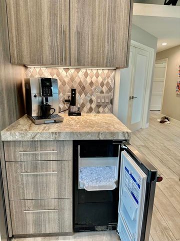 348 Vista Royale Drive, Palm Desert, CA 92211