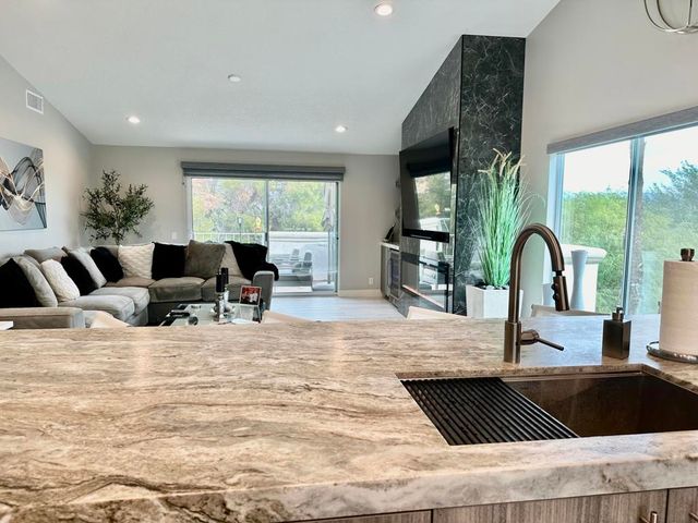348 Vista Royale Drive, Palm Desert, CA 92211