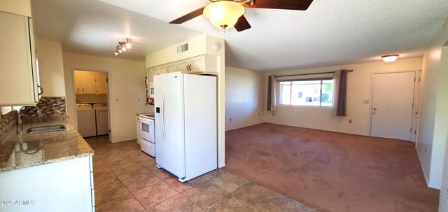 13606 N REDWOOD Drive, Sun City, AZ 85351