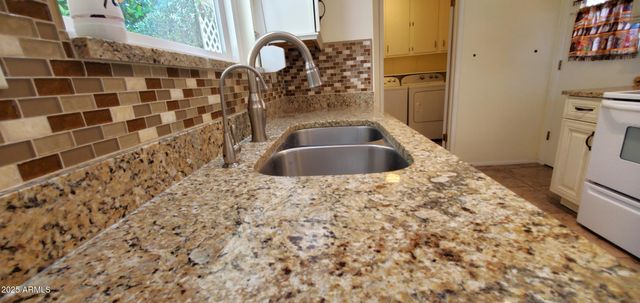 13606 N REDWOOD Drive, Sun City, AZ 85351