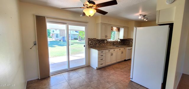 13606 N REDWOOD Drive, Sun City, AZ 85351