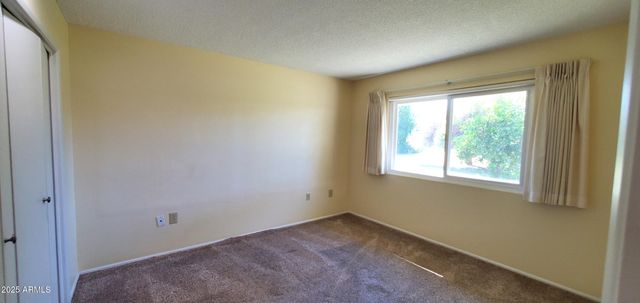 13606 N REDWOOD Drive, Sun City, AZ 85351