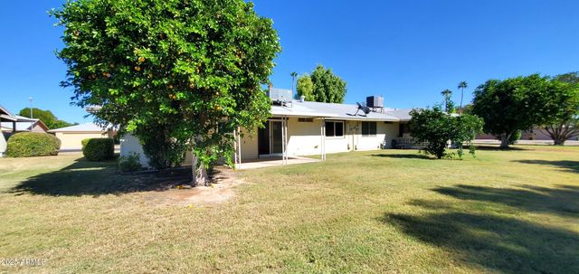 13606 N REDWOOD Drive, Sun City, AZ 85351