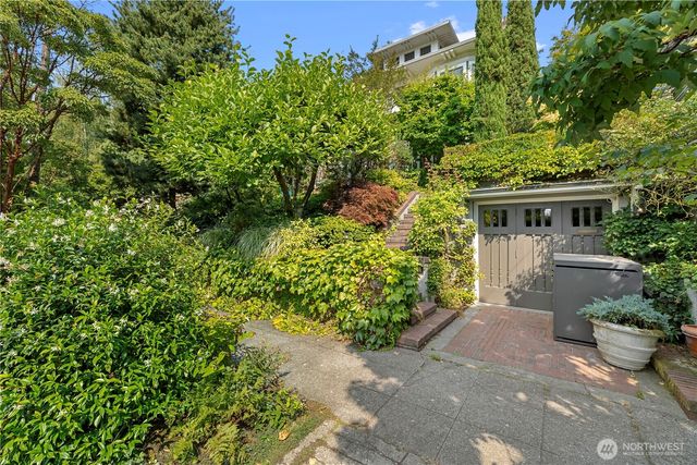 1108 Harvard Avenue E, Seattle, WA 98102