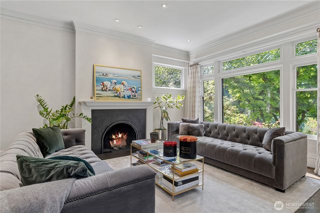 1108 Harvard Avenue E, Seattle, WA 98102