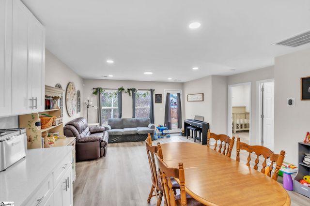 218 N Florida Avenue, Greenville, SC 29611