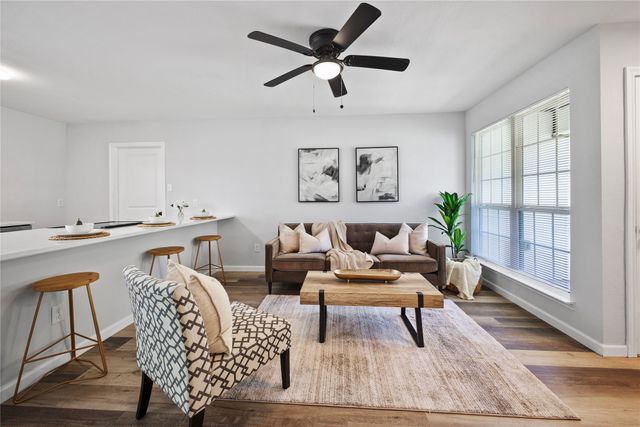 112 Bristol Drive, Cedar Hill, TX 75104