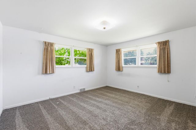 710 N Best Rd, Spokane Valley, WA 99216