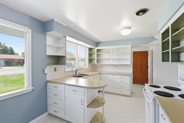710 N Best Rd, Spokane Valley, WA 99216
