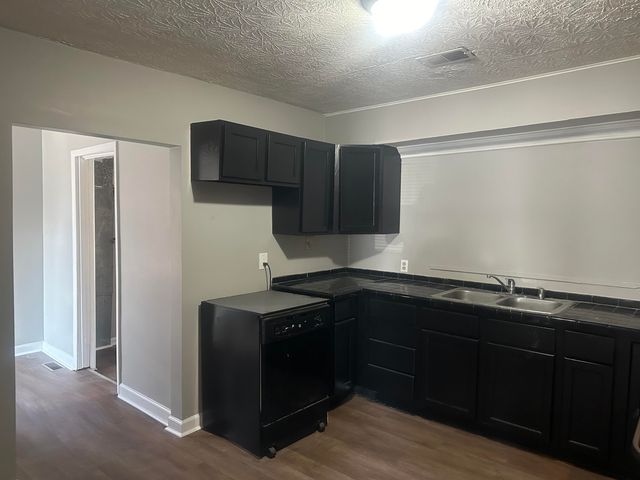 1105 Sparks Road, Lexington, KY 40505