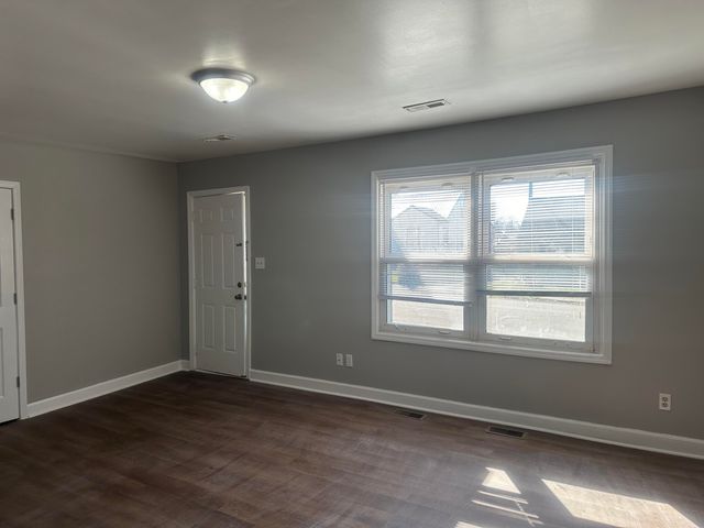 1105 Sparks Road, Lexington, KY 40505