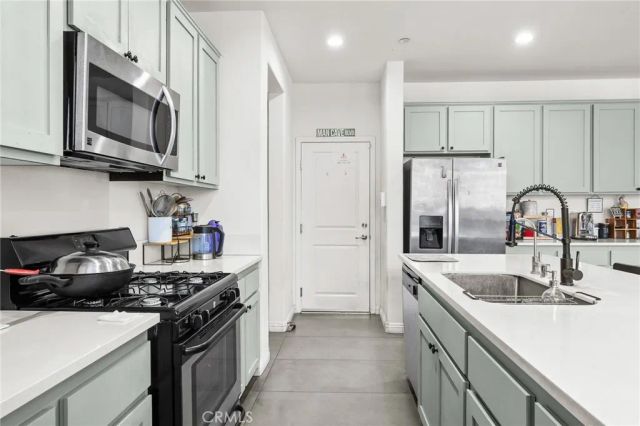 2934 S Via Belamaria, Ontario, CA 91762