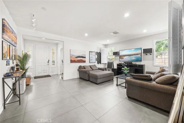 2934 S Via Belamaria, Ontario, CA 91762