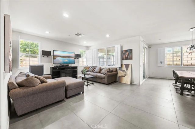 2934 S Via Belamaria, Ontario, CA 91762