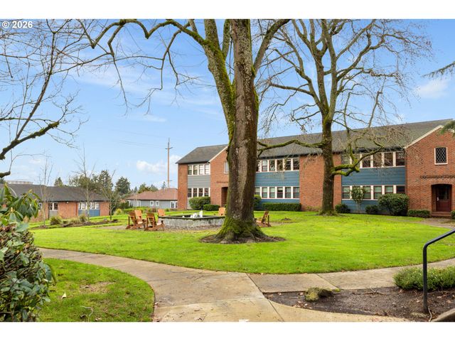 255 Ne 61 Ave 12, Portland, OR 97213