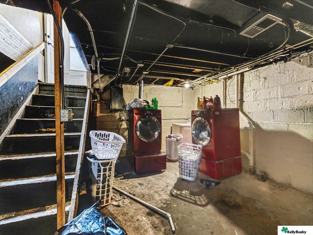 3528 N 45th Street, Omaha, NE 68104