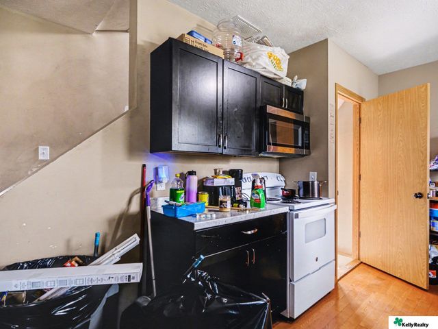 3528 N 45th Street, Omaha, NE 68104