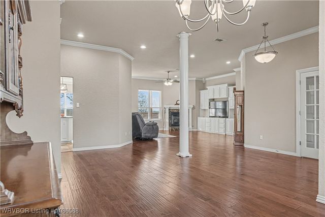 8535 Crestline Drive, Hackett, AR 72937