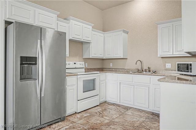 8535 Crestline Drive, Hackett, AR 72937