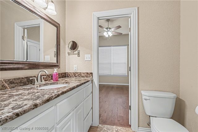 8535 Crestline Drive, Hackett, AR 72937