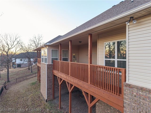 8535 Crestline Drive, Hackett, AR 72937