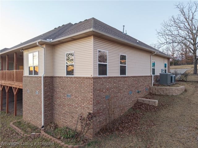 8535 Crestline Drive, Hackett, AR 72937