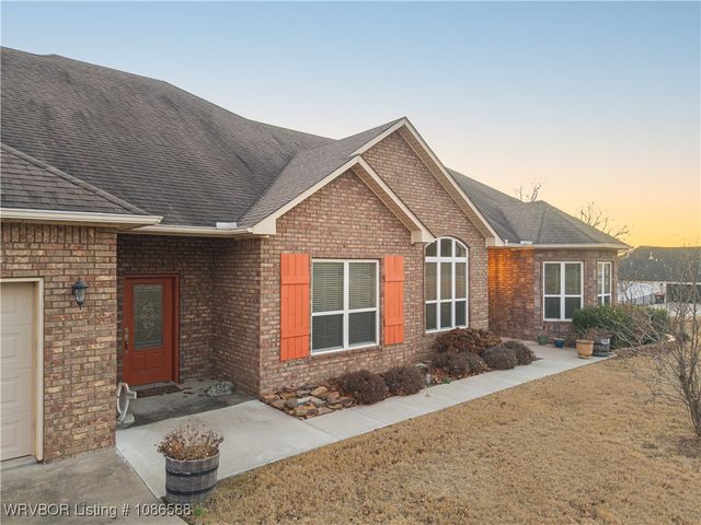 8535 Crestline Drive, Hackett, AR 72937